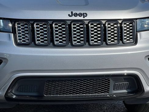 Used 2021 Jeep Grand Cherokee Laredo X AWD/4WD image 41