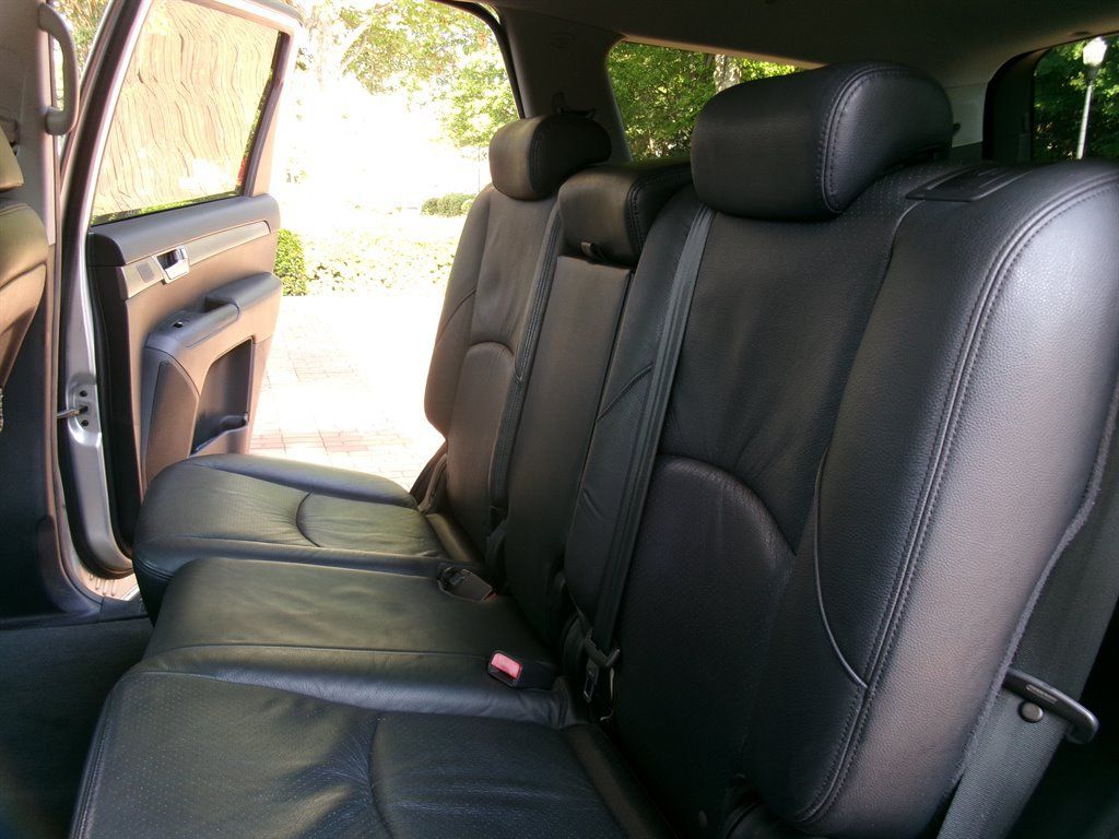 Used 2009 Kia Borrego EX w/ Premium Pkg RWD image 35
