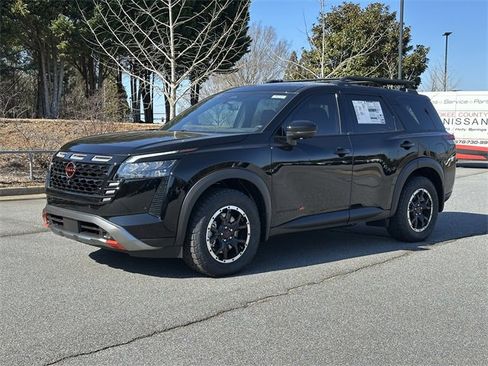 New 2026 Nissan Pathfinder Rock Creek image 3