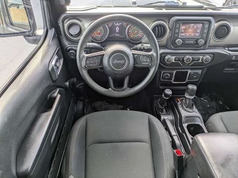 Used 2021 Jeep Wrangler Unlimited Sport AWD/4WD image 15
