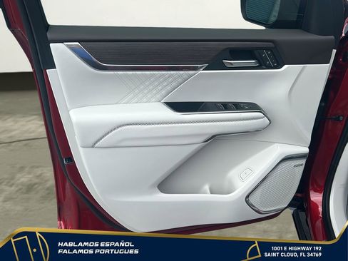 New 2026 GMC Acadia Denali w/ Super Cruise Package FWD image 10