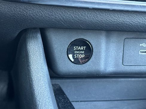 Used 2024 Nissan Rogue SV image 26