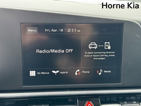 New 2025 Kia Niro LX image 18