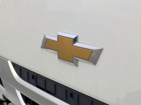 Used 2023 Chevrolet Low Cab Forward 5500XD image 10