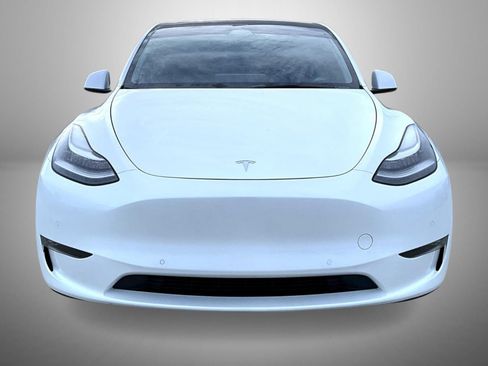 Used 2021 Tesla Model Y Long Range AWD/4WD image 2