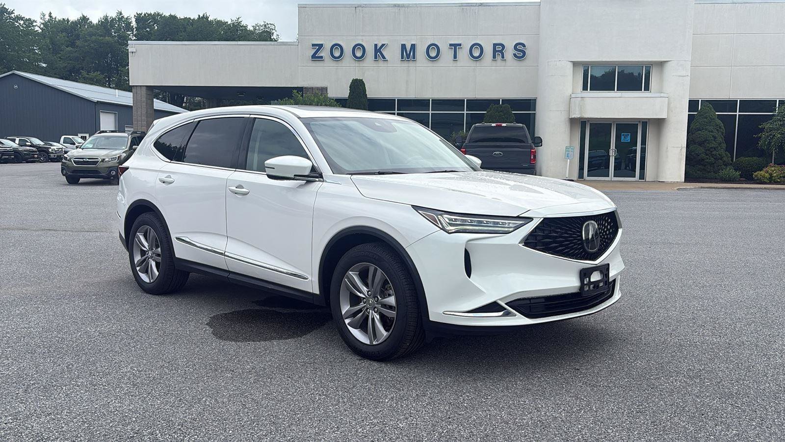 Used 2023 Acura MDX SH-AWD image 1