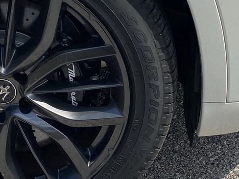 New 2024 Maserati Levante GT Ultima image 13