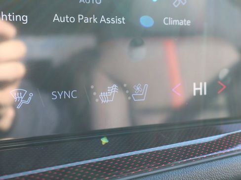 New 2026 Chevrolet Traverse RS w/ LPO, Floor Liner Package image 21