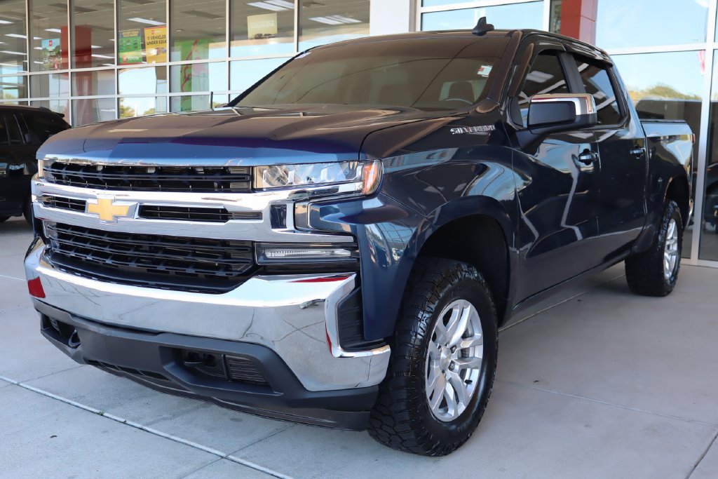 Used 2020 Chevrolet Silverado 1500 LT w/ All-Star Edition AWD/4WD image 3