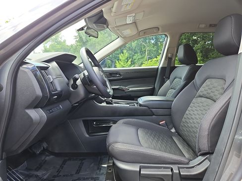 Certified 2024 Nissan Pathfinder S w/ Cargo Package AWD/4WD image 13