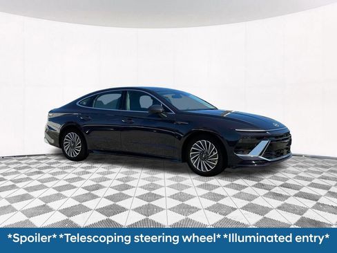 New 2025 Hyundai Sonata Limited image 17
