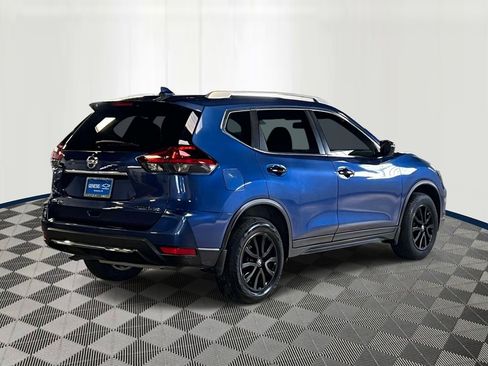 Used 2020 Nissan Rogue S image 4