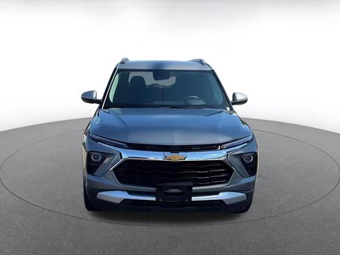 Used 2025 Chevrolet TrailBlazer LT FWD image 4