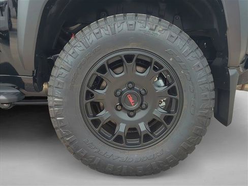 Used 2026 Toyota 4Runner TRD Off-Road Premium AWD/4WD image 9