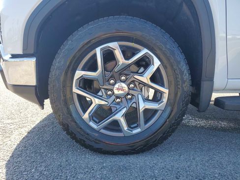 New 2026 GMC Sierra 1500 SLT w/ SLT Premium Package AWD/4WD image 11