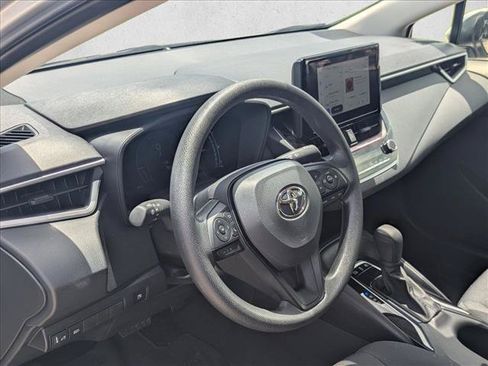 Used 2026 Toyota Corolla LE FWD image 9