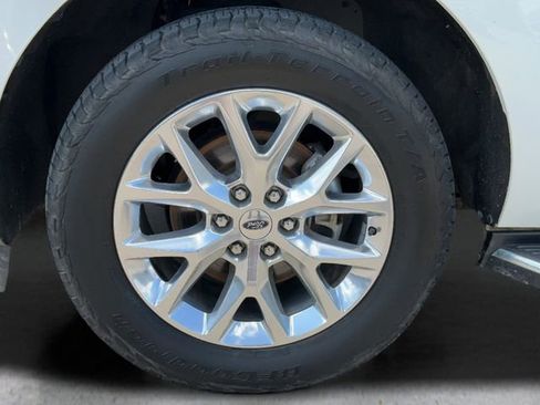 Used 2021 Ford Expedition Max XLT AWD/4WD image 9