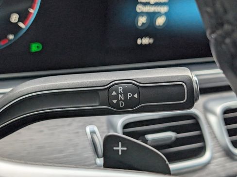 Used 2021 Mercedes-Benz GLE 350 w/ Premium Package image 24