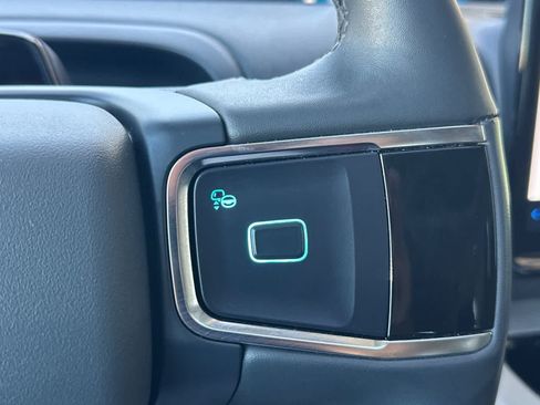 Certified 2025 Ford Expedition Active AWD/4WD image 30