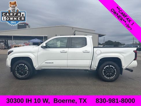 Used 2024 Toyota Tacoma TRD Sport image 1