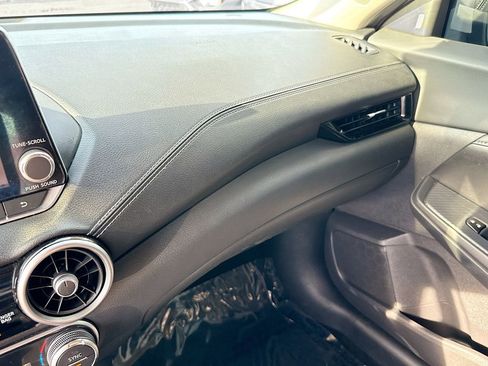 Used 2021 Nissan Sentra SV FWD image 21