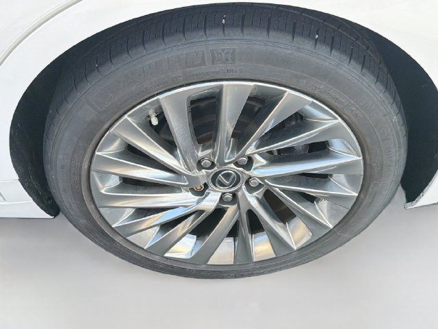 Used 2021 Lexus ES 300h w/ Accessory Package 2 FWD image 25