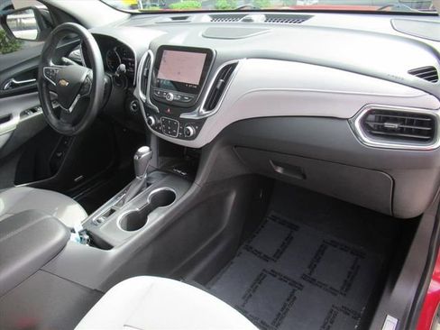 Used 2021 Chevrolet Equinox Premier image 10
