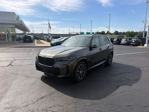 Used 2026 BMW X5 xDrive50e w/ M Sport Package AWD/4WD image 7