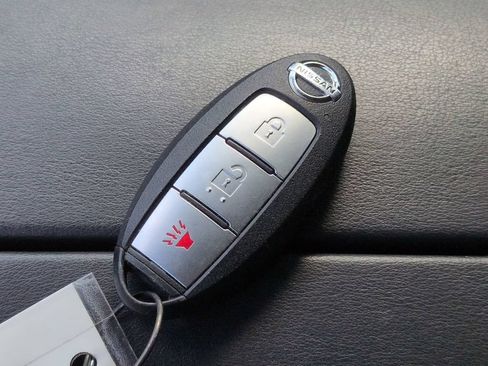 Used 2021 Nissan Rogue S AWD/4WD image 27