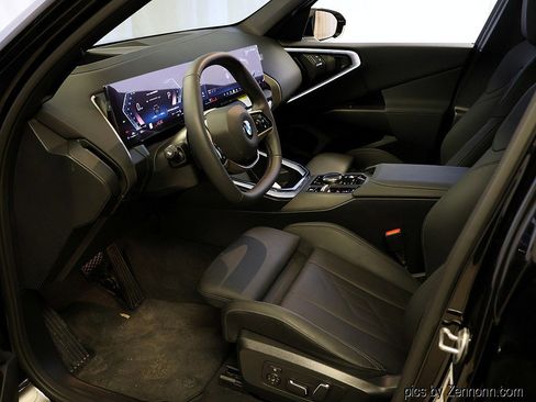 Used 2025 BMW X3 xDrive30i image 11