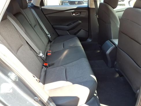 Used 2023 Honda Accord EX image 11