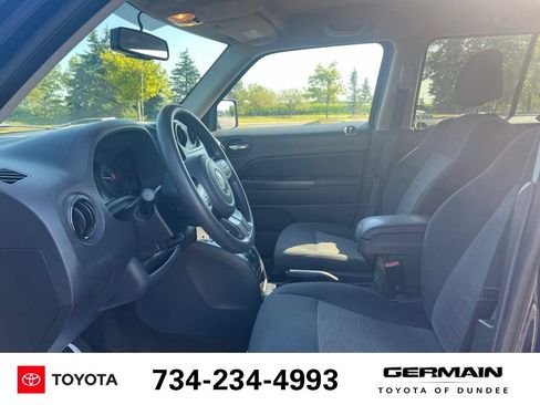 Used 2017 Jeep Patriot Sport w/ Power Value Group FWD image 21