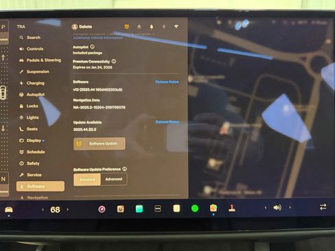 Used 2024 Tesla Model S Plaid image 23