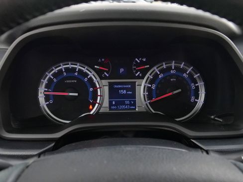 Used 2018 Toyota 4Runner Limited image 7