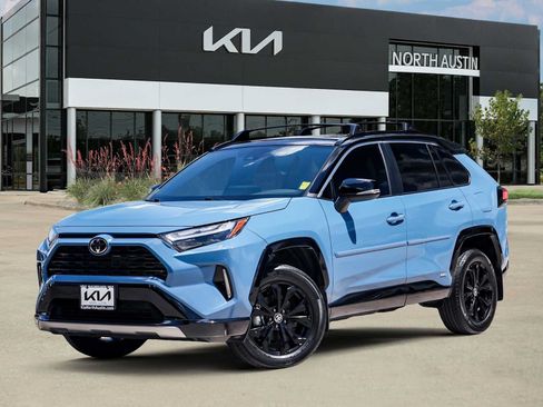 Used 2025 Toyota RAV4 XSE AWD/4WD image 1