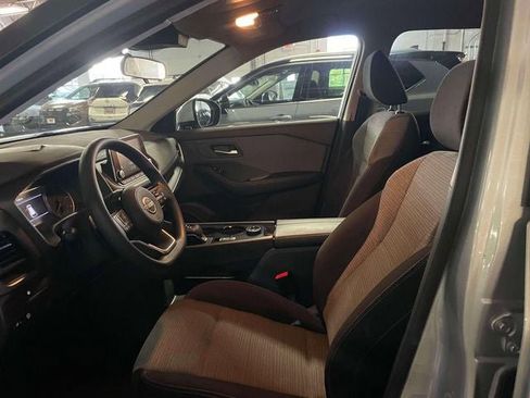 Used 2023 Nissan Rogue SV AWD/4WD image 15