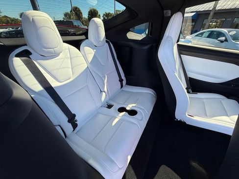 Used 2021 Tesla Model X Performance image 28