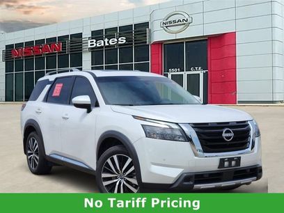 Certified 2025 Nissan Pathfinder Platinum