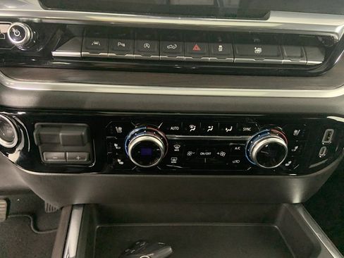 Used 2025 GMC Sierra 1500 SLT w/ SLT Premium Plus Package image 16