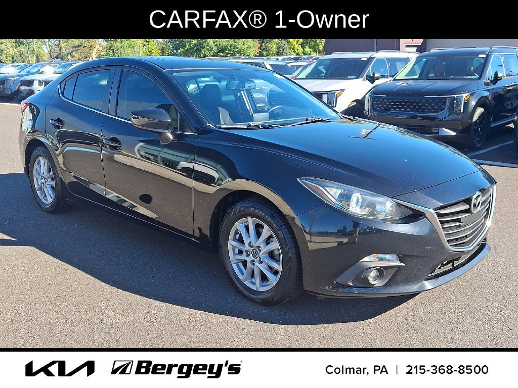 Used 2016 MAZDA MAZDA3 i Touring w/ Popular Equipment Package FWD image 3