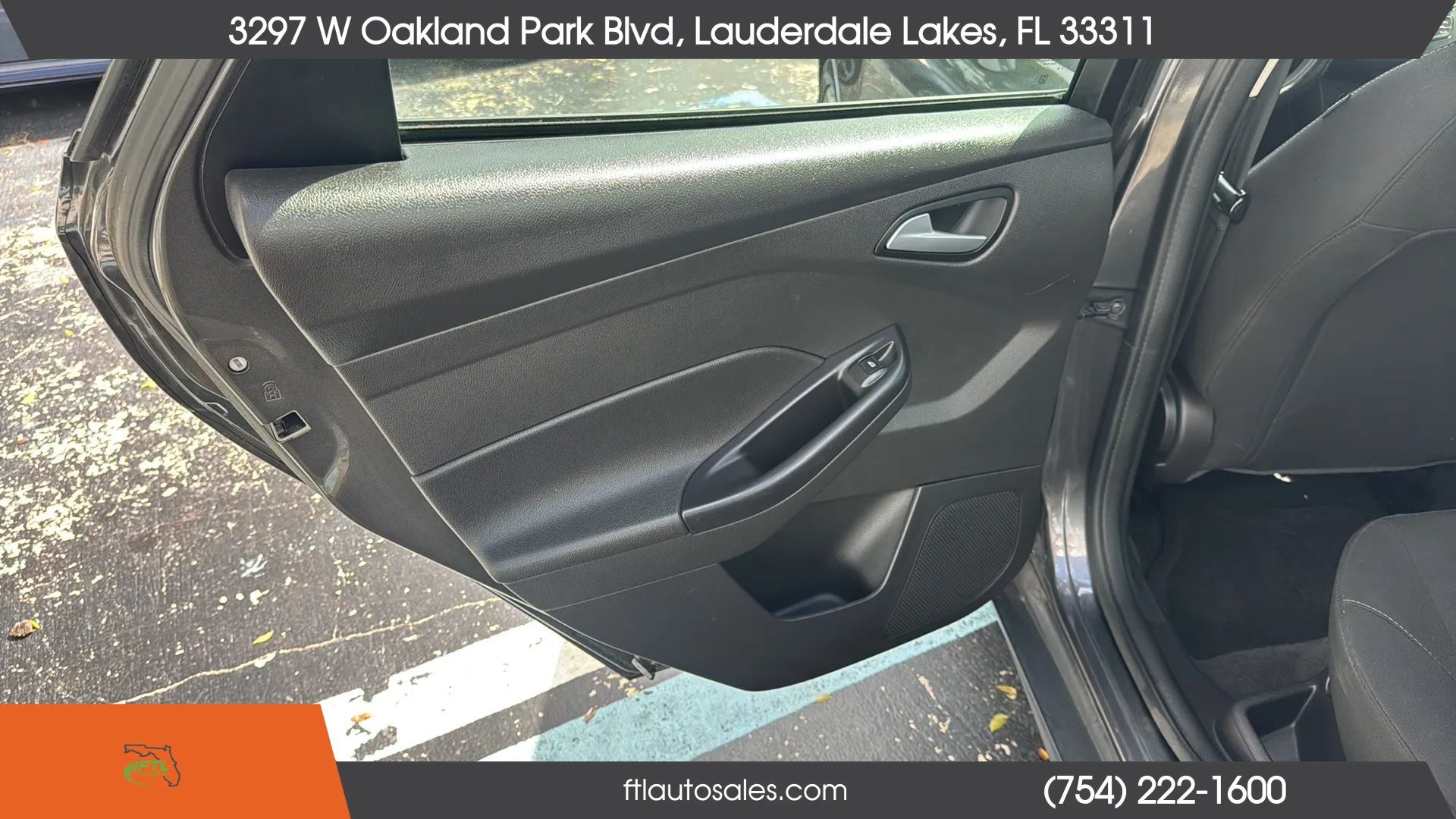 Used 2018 Ford Focus SE FWD image 23
