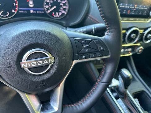 Used 2024 Nissan Sentra SR w/ SR Premium Package FWD image 18