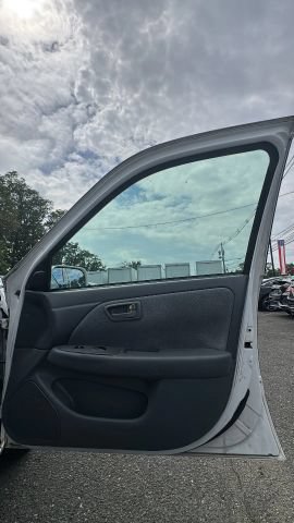 Used 2000 Toyota Camry LE FWD image 20