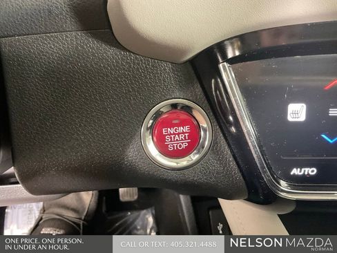 Used 2017 Honda HR-V EX image 35