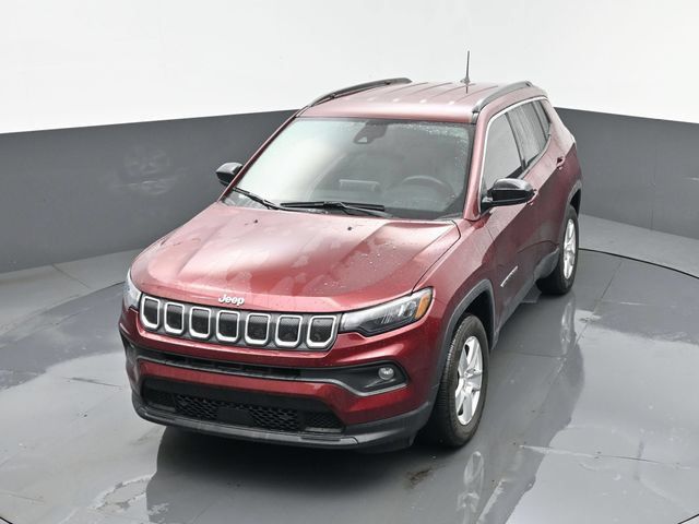 Used 2022 Jeep Compass Latitude AWD/4WD image 19