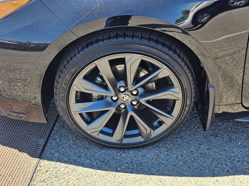Used 2024 Toyota Corolla SE w/ SE Premium Package FWD image 10