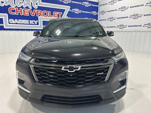 Used 2022 Chevrolet Traverse RS w/ LPO, Floor Liner Package FWD image 10