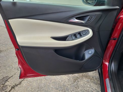 Used 2021 Buick Encore GX Select FWD image 19