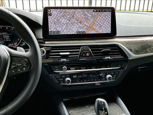 Used 2021 BMW 540i w/ Convenience Package image 6