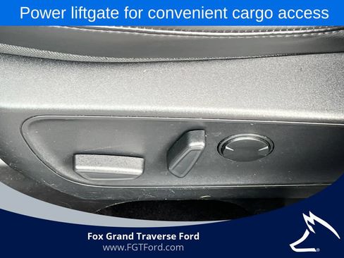 Certified 2025 Ford Escape ST-Line Select AWD/4WD image 9